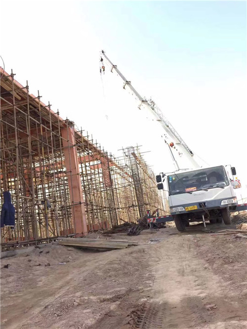 绥化市吊车作业的安全注意事项有哪些？