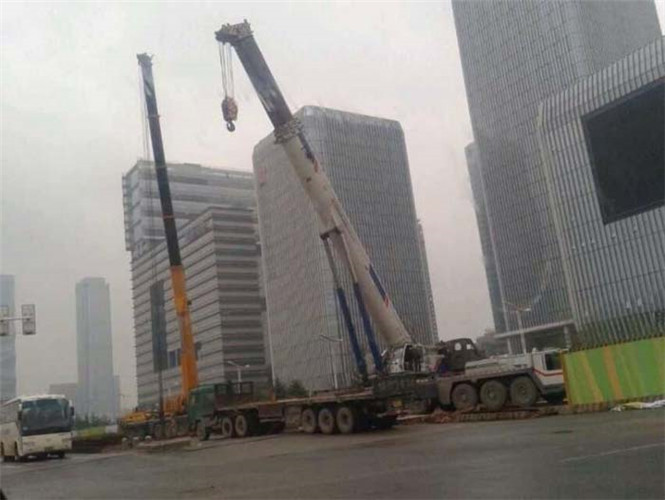 绥化市25吨吊车能吊多重设备？
