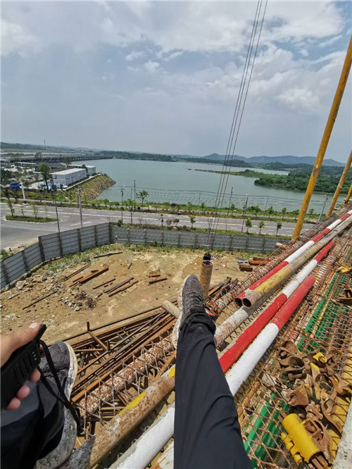 绥化市作业中发生设备损坏或人员意外，责任怎么划分？